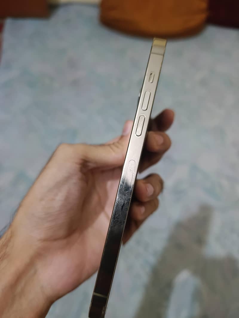 IPhone 14 Pro Max 3