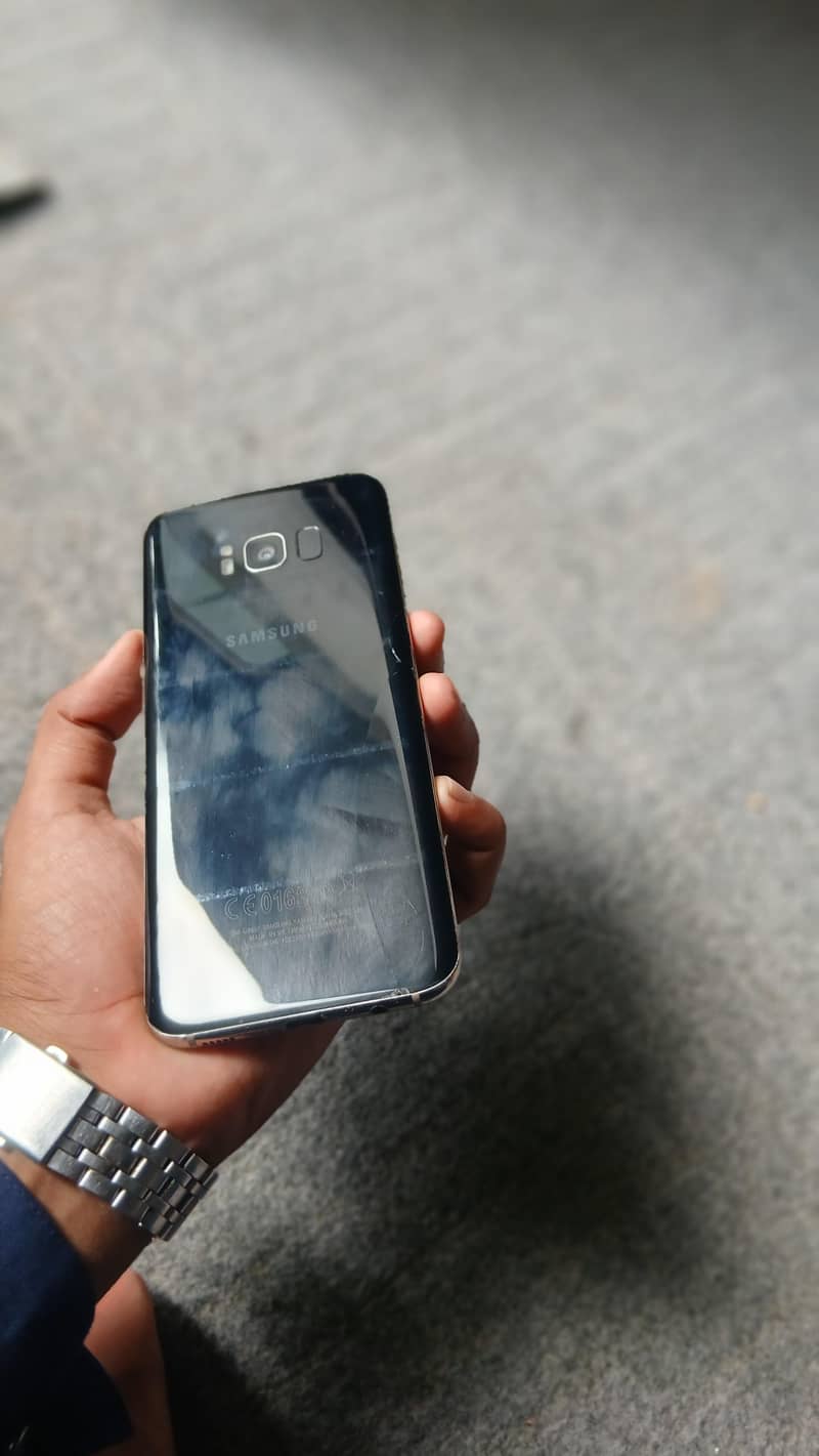 Samsung Mobile S8 Plus 5