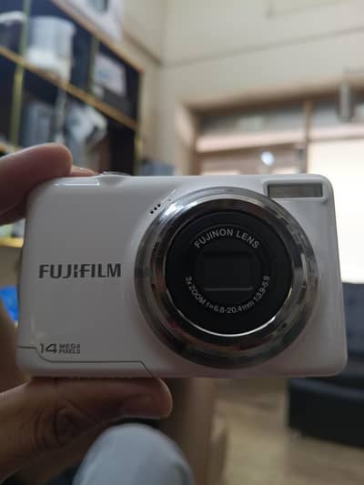 Fujifilm 14 Megapixels Digital Camera