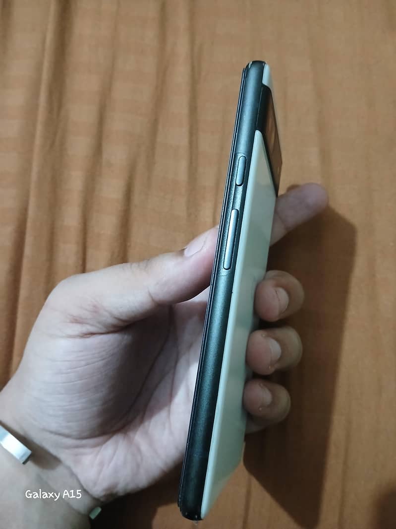 Google Pixel 6a 1