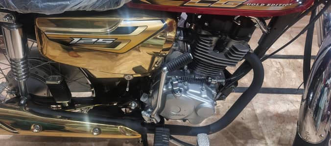 Honda 125s 2026 special edition golden