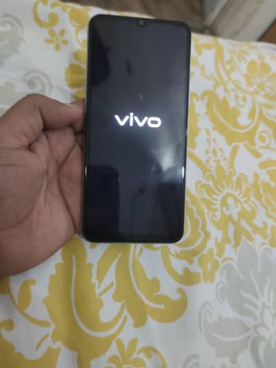Vivo V21