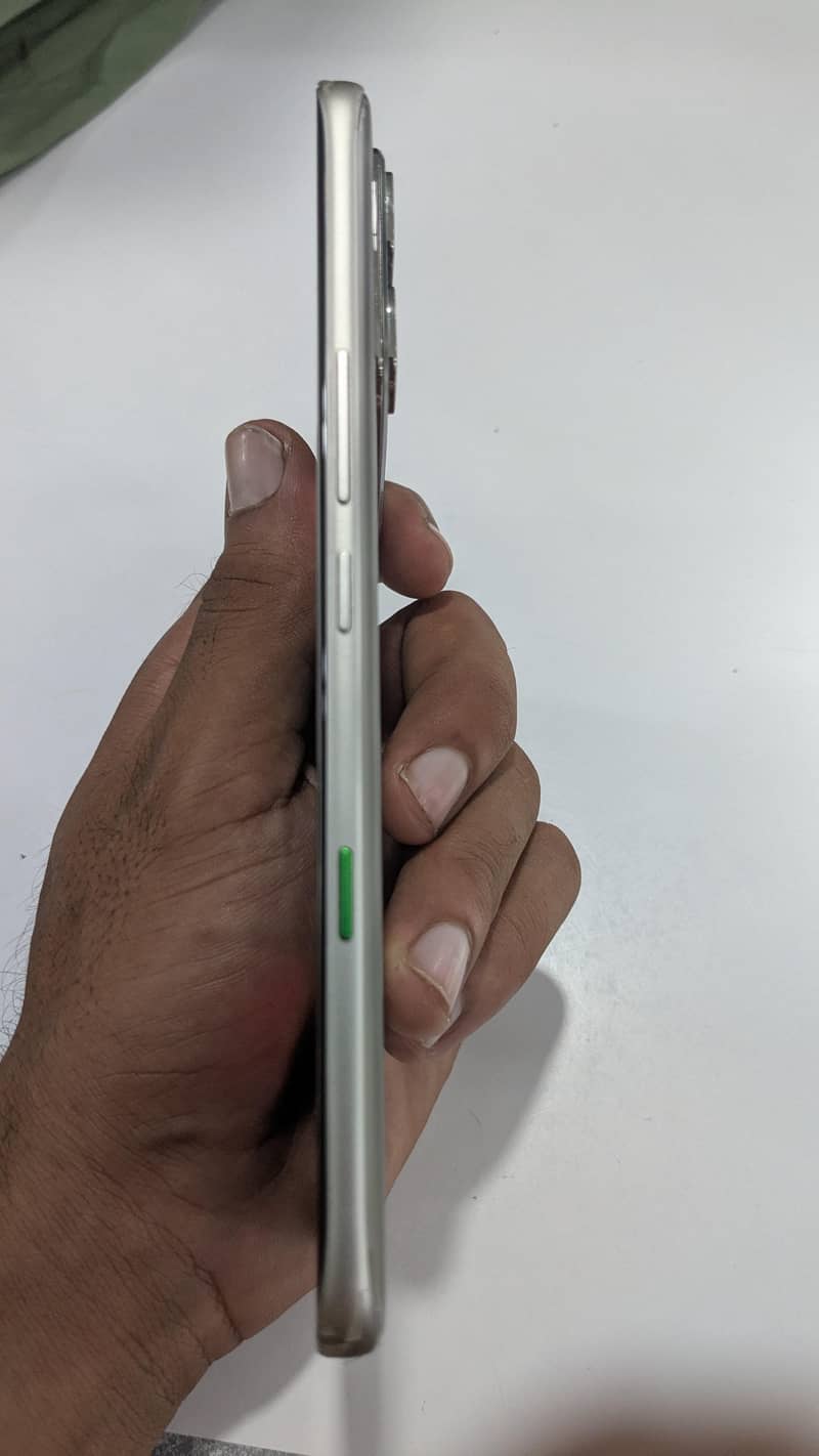 Infinix note edge 3