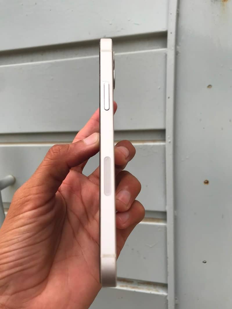 Apple iPhone 12 7
