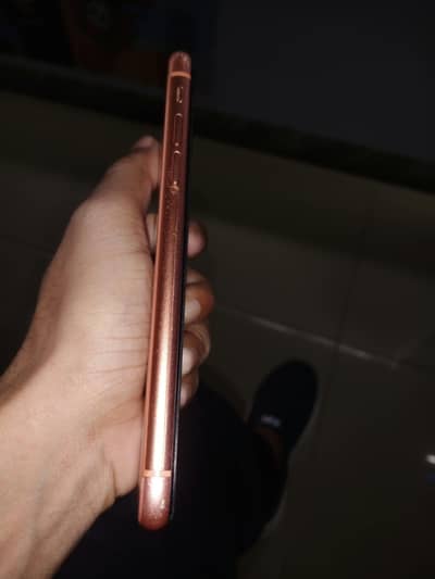 Apple iPhone XR