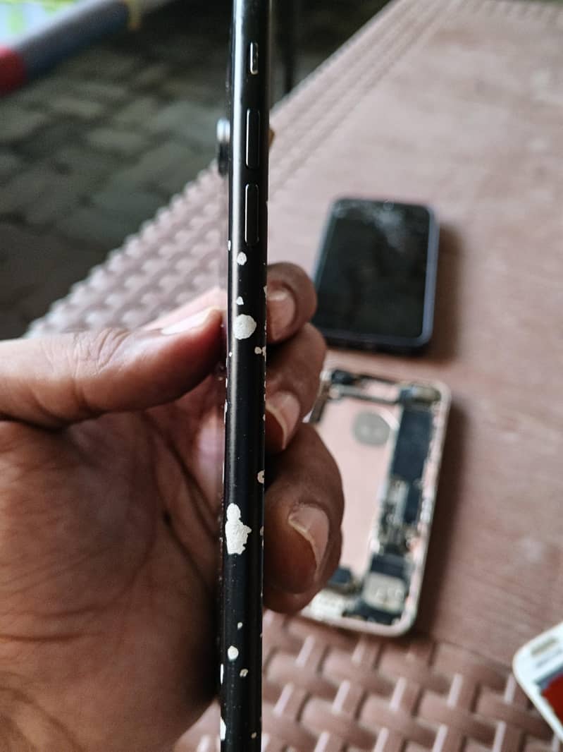 Apple iPhone 7 Plus 2