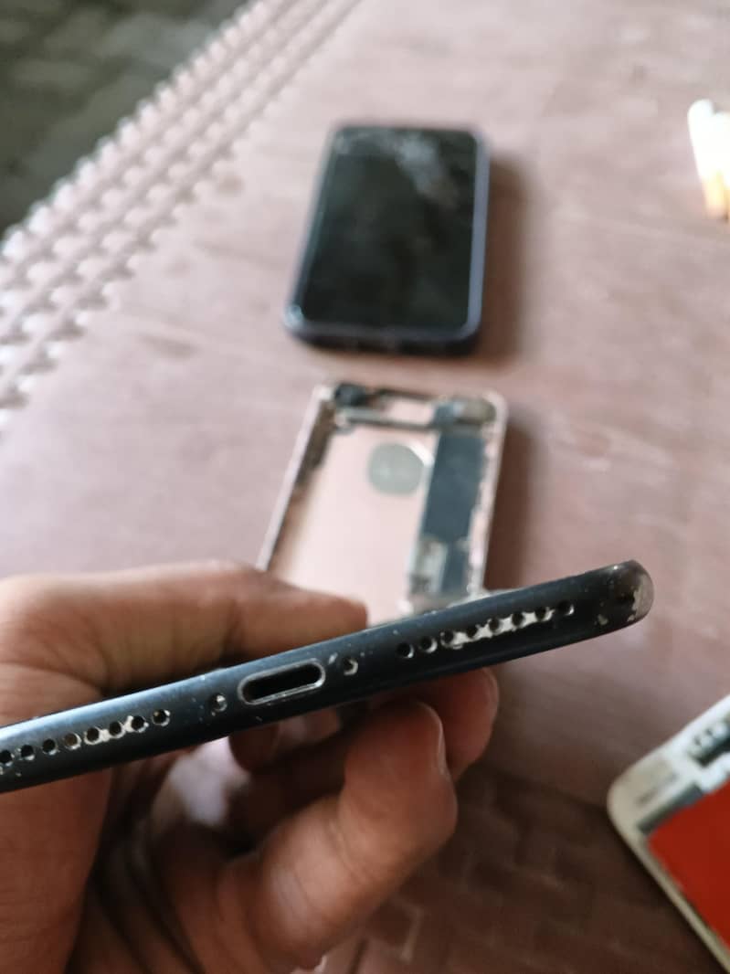 Apple iPhone 7 Plus 4