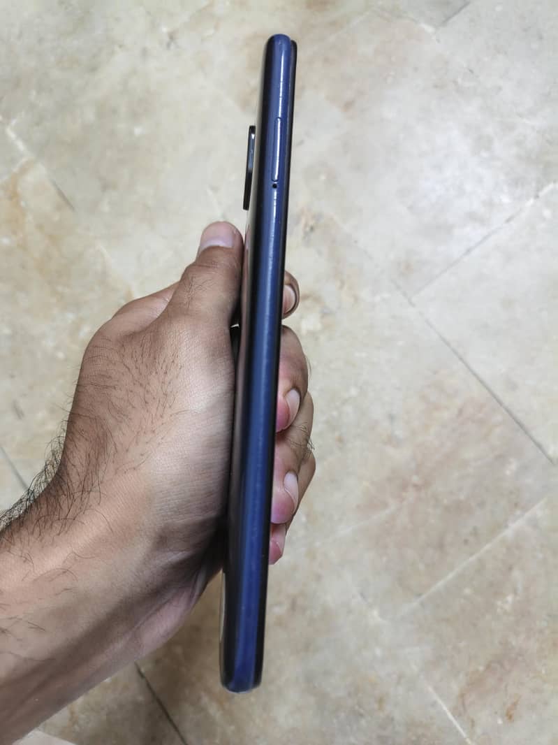 Xiaomi Redmi Note 9 4
