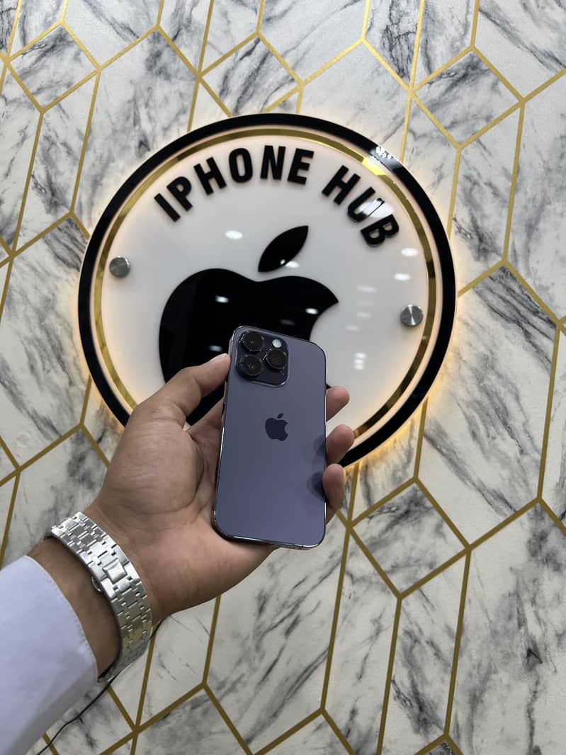 Apple iPhone 14 Pro 0