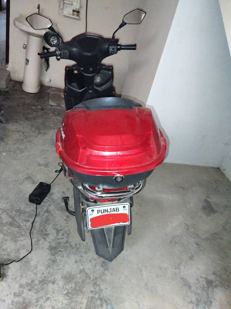 Saige E-90 4