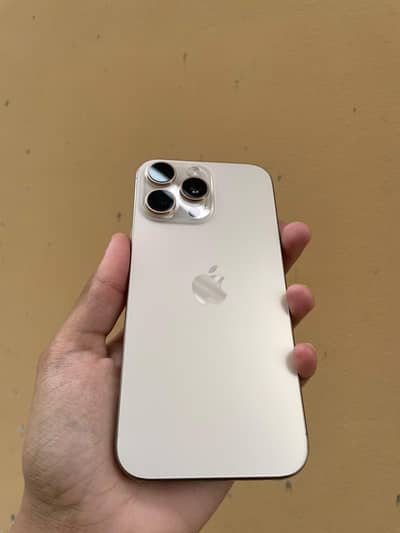 Apple iPhone 16 Pro Max