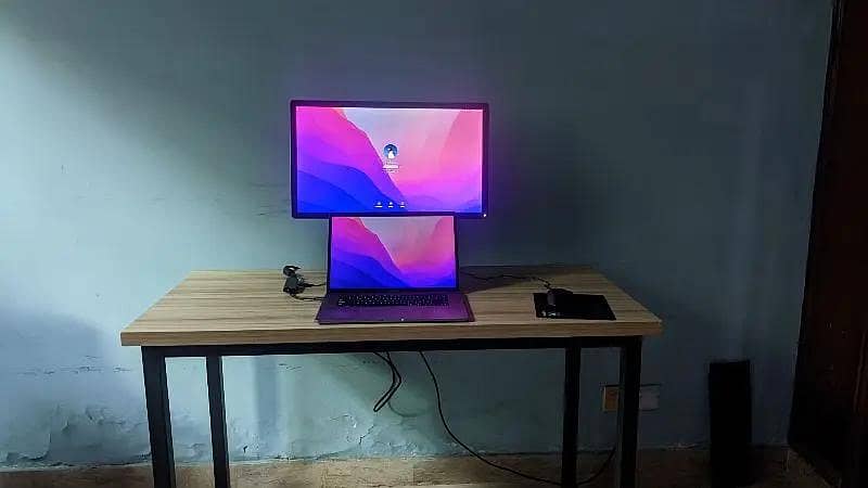 Minimalist Study / Work Desk Table – Solid Metal Frame (Light Oak Top) 1