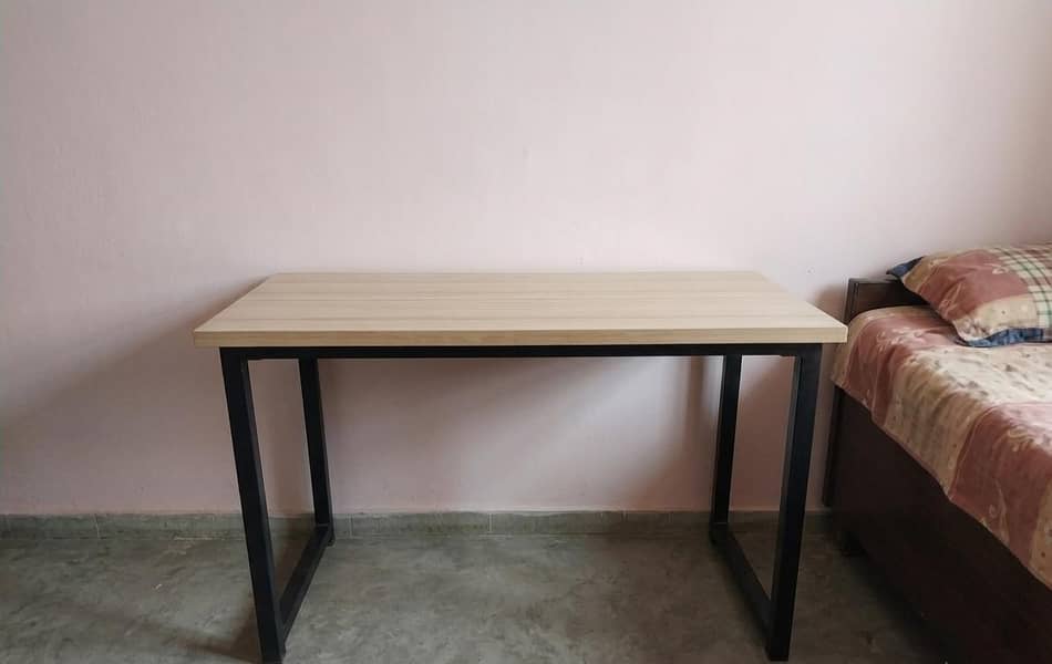 Minimalist Study / Work Desk Table – Solid Metal Frame (Light Oak Top) 3