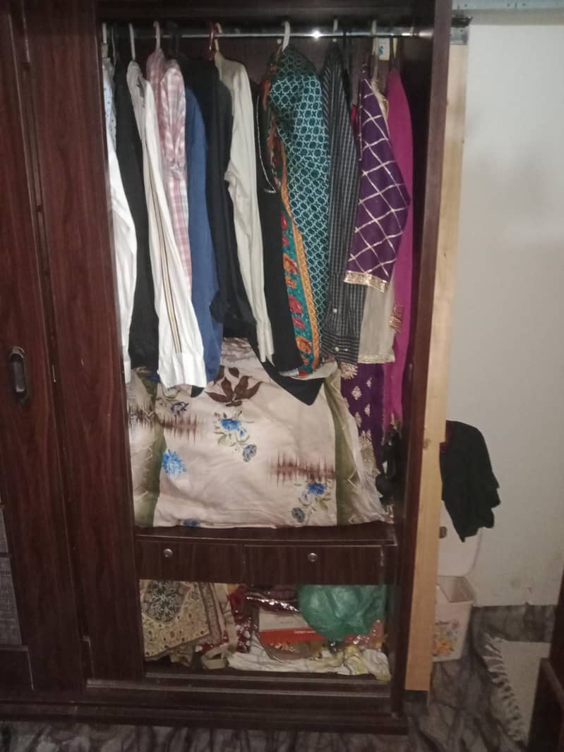 wardrobe 3