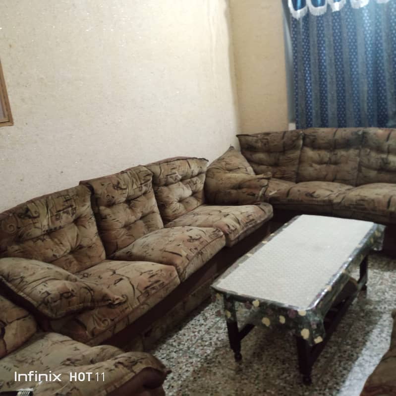 5 seaters sofa set . 3