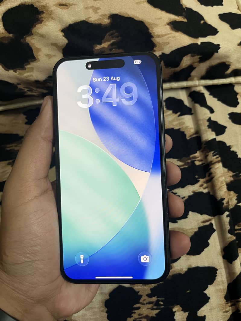Apple iPhone 16 Plus 3