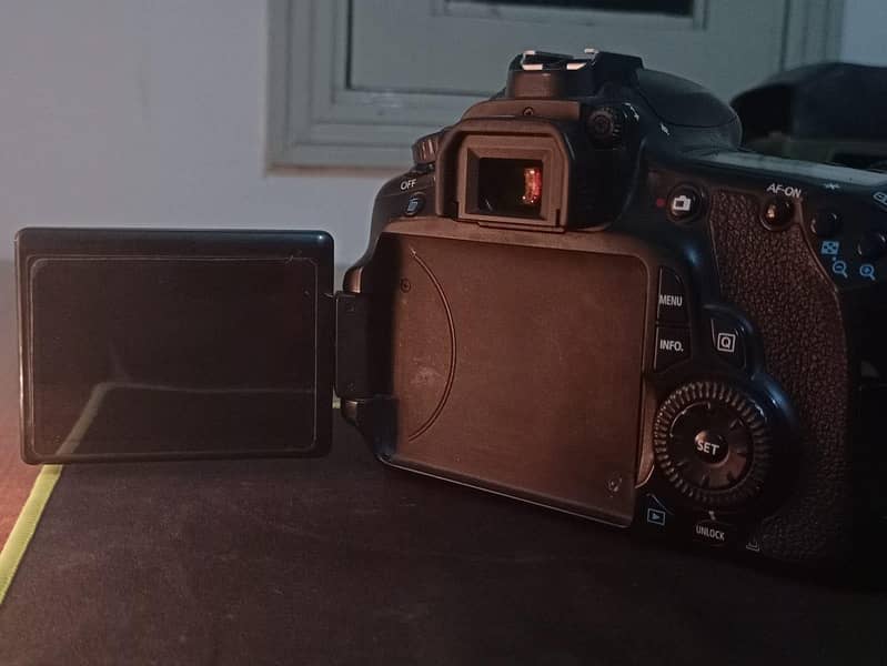 CANON EOS 60D 7