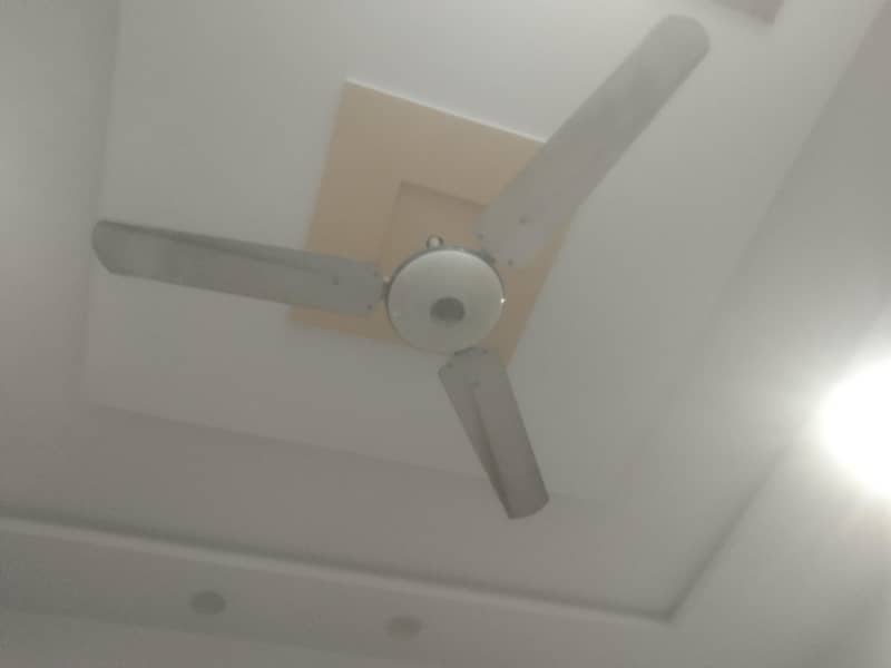 ceiling fen 0