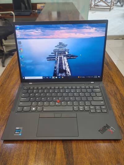 Lenovo X1 Carbon Gen 9 . . Core i7 11th Generation laptop. .