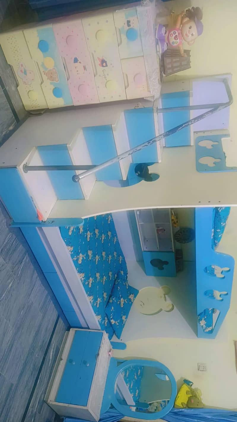 bunk bed and dressing 1