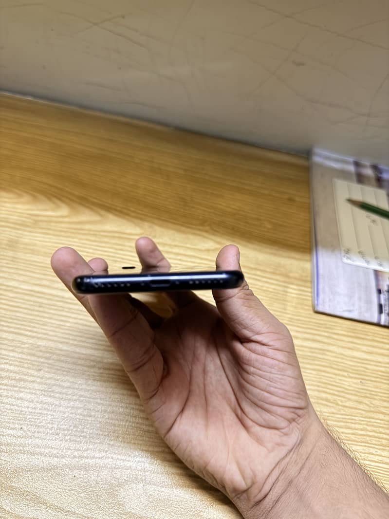 Apple iPhone SE 3