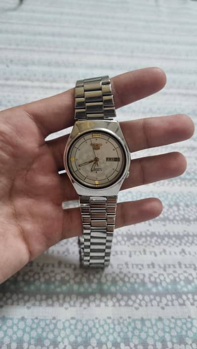 SEIKO 5 ORIGNAL MODEL WITH 6309 MACHINE (CASH ON DELIVERY AVAILABLE)