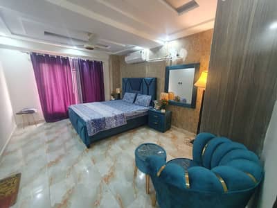One bed daily Basis Apartment For Rent in Avail Yourself A Great 500 Square Feet Flat In Bahria Town - Sector E