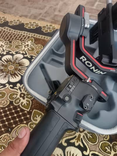 DJI rs3 camera gimbal 10/10 with box multan