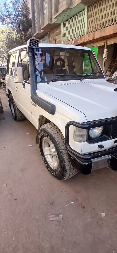Mitsubishi Pajero 1987