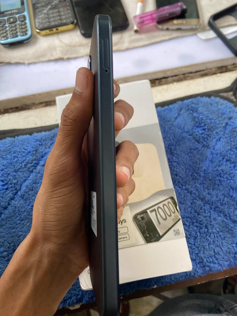 OPPO A6 0