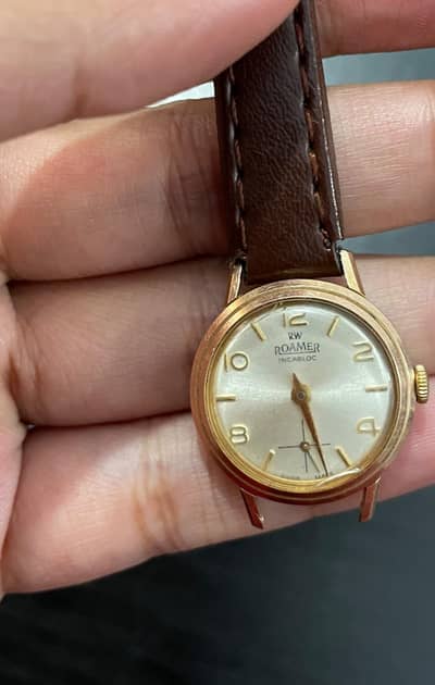 Vintage Roamer Swiss original watch mechanical, working perfectly fine