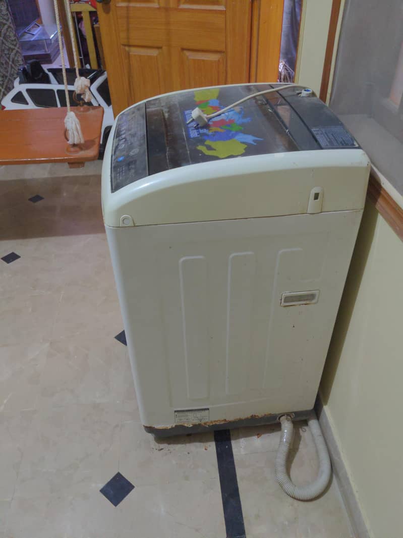 dawlance Automatic washing machine 1