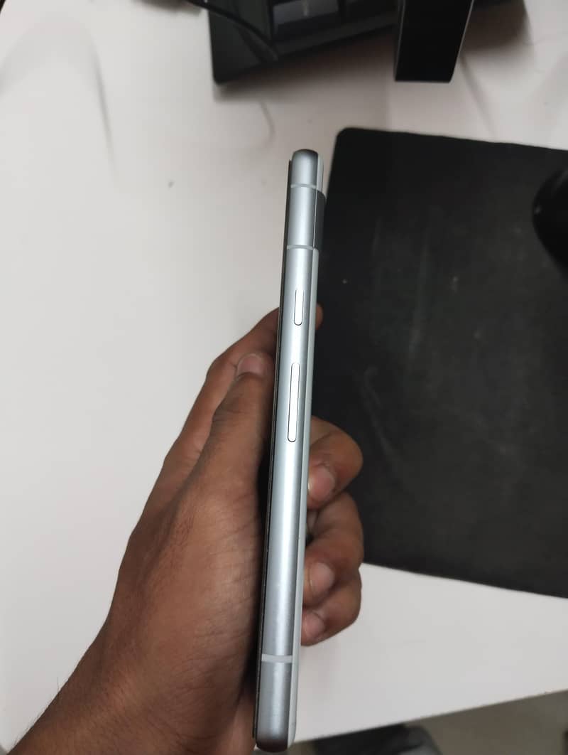 Google Pixel 7a 1