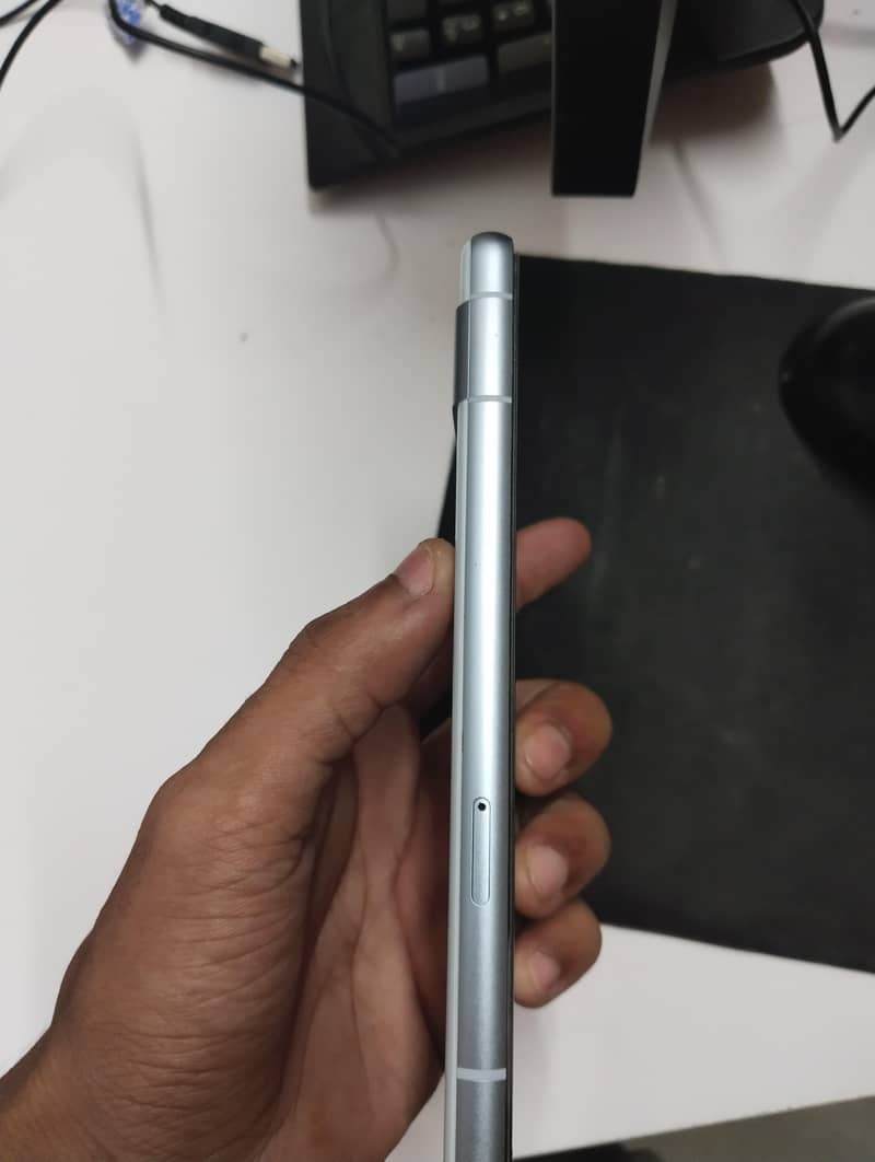 Google Pixel 7a 4