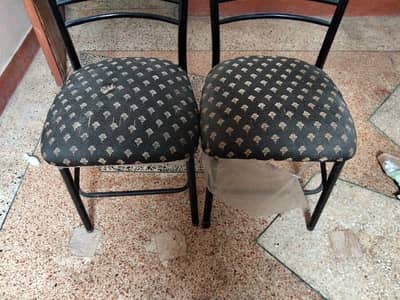 Table & Chairs Set – Rs. 18,000