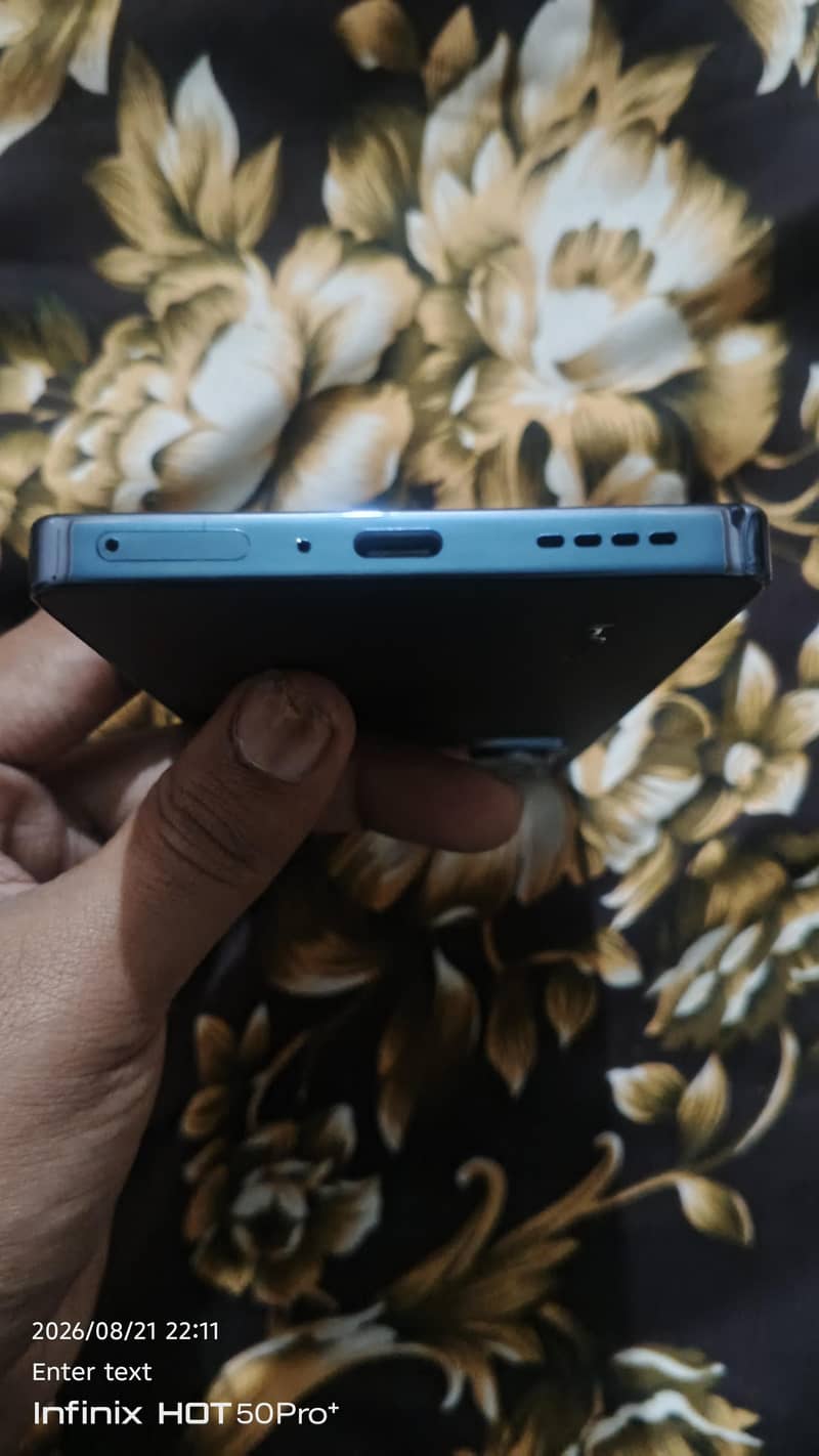 Infinix Note 40 5