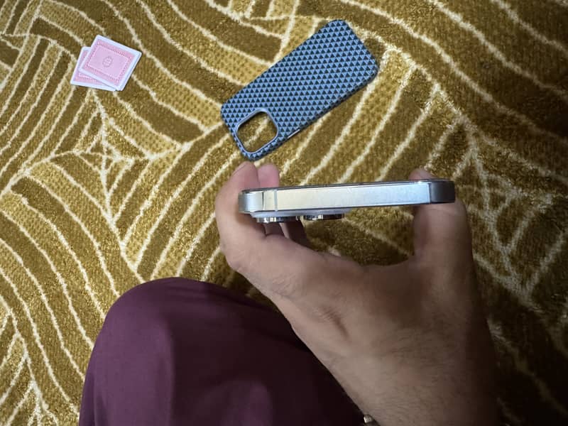 Apple iPhone 14 Pro Max 3