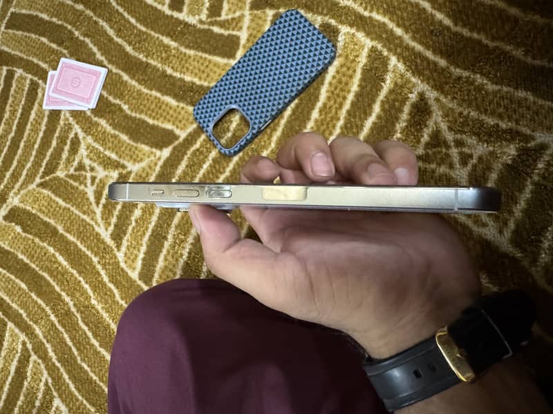 Apple iPhone 14 Pro Max 5