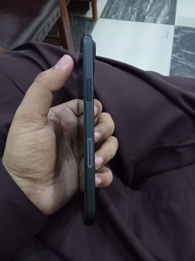 Apple iPhone 15 plus exchange possible 4