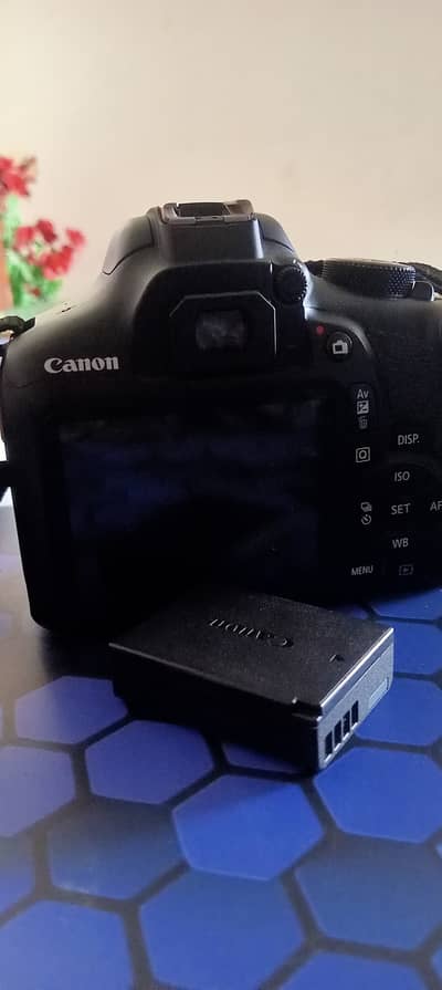 Canon EOS 1300D camera battery, 100% working, slightly used