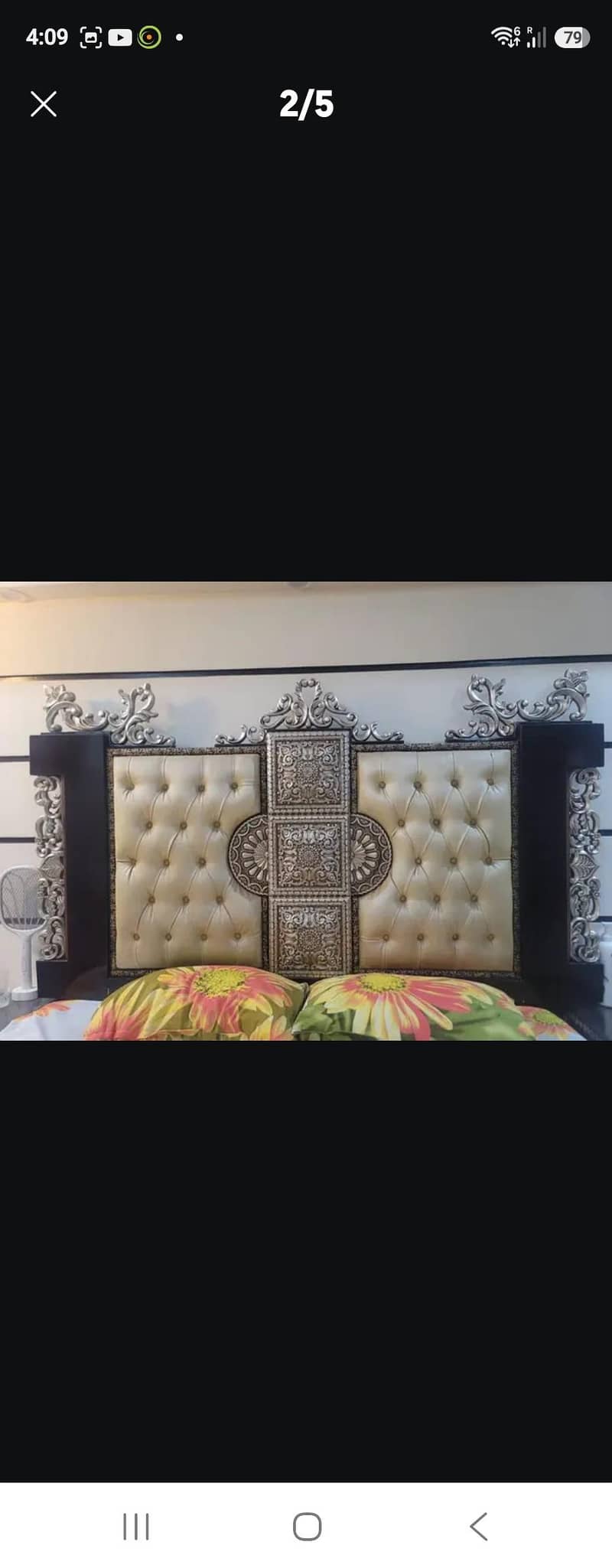 Bed with dressing 3