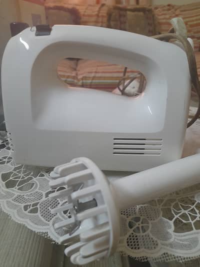 SUP 5 in 1 Hand Mixer with Blender