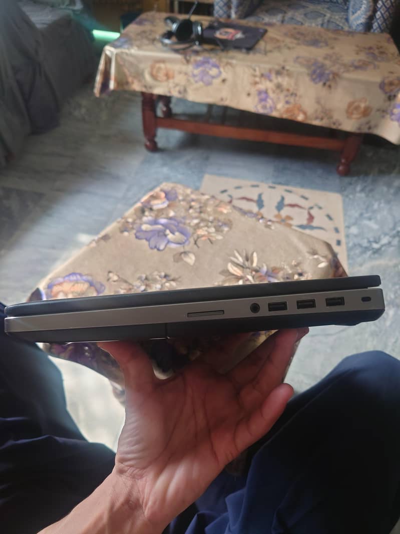 Dell precision 7520 3