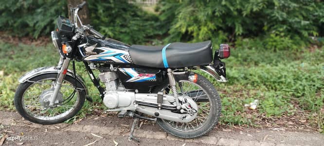 Honda 125 Black
