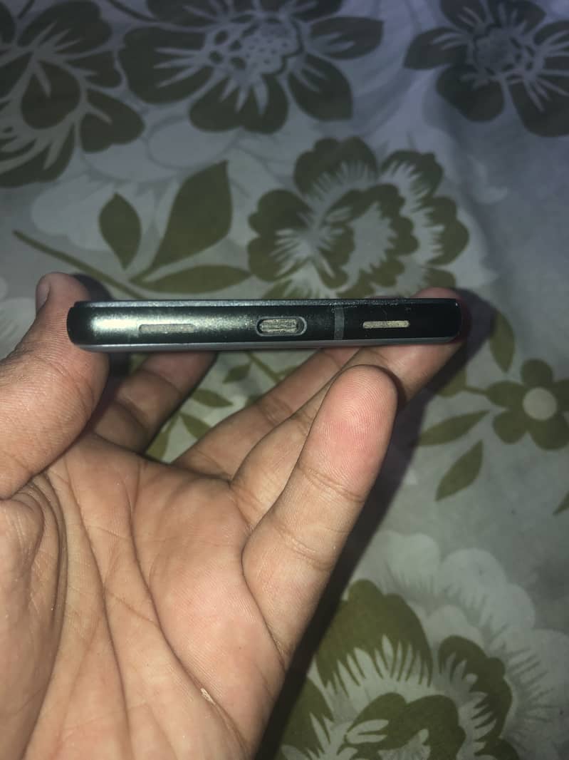 Google Pixel 6a 1