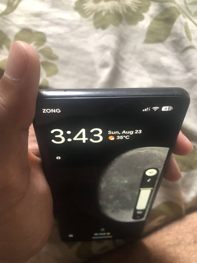 Google Pixel 6a 5