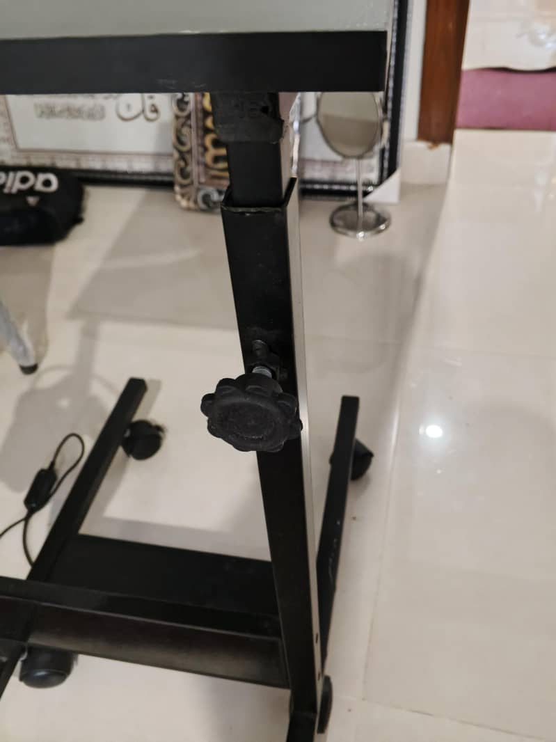 Table For Laptop/Pc (Adjustable height) 2