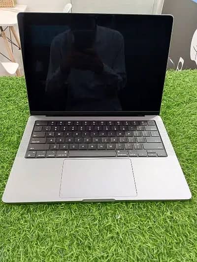 MacBook Pro 2017 | 15 inches | Touch Bar | Intel Core i7 2.9 GHz