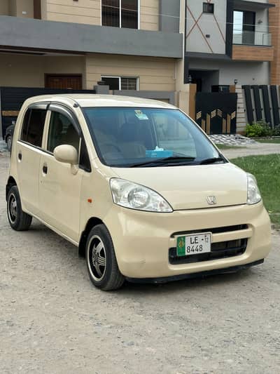 Honda Life 2006