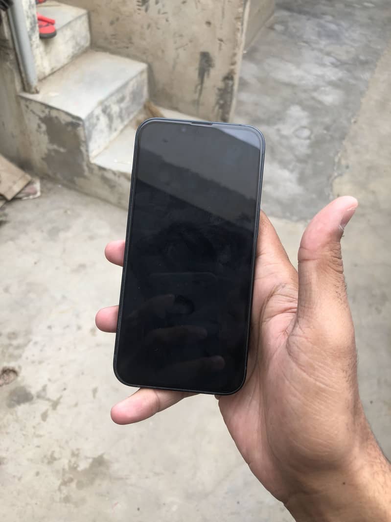 iPhone 14 jv 3